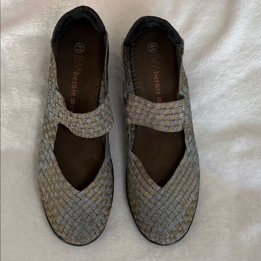 Bernie Mev Drake Metallic Pewter Wedge MaryJane Platform Women's 41 Shoe